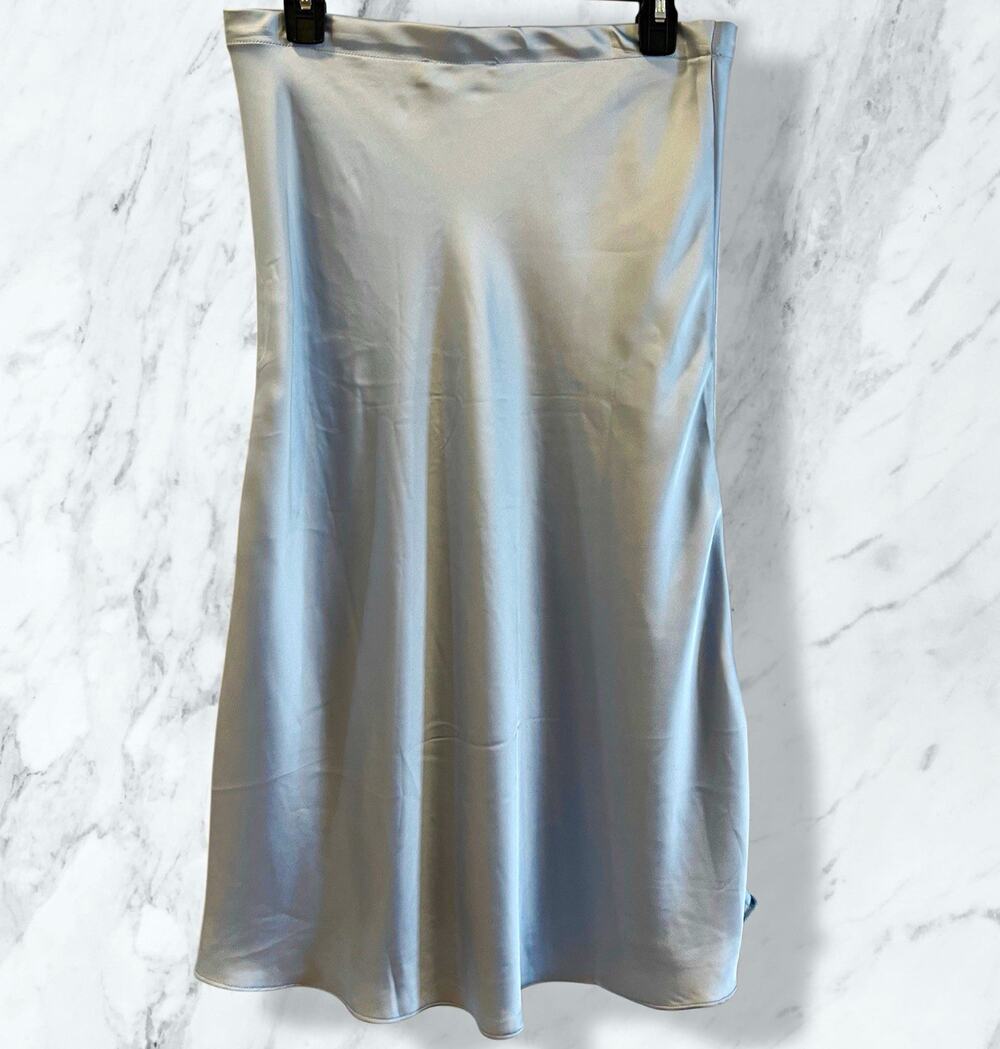 NWOT Rachel Zoe Women’s Bias Cut Solid Light Blue Satin Pull On Skirt Size M